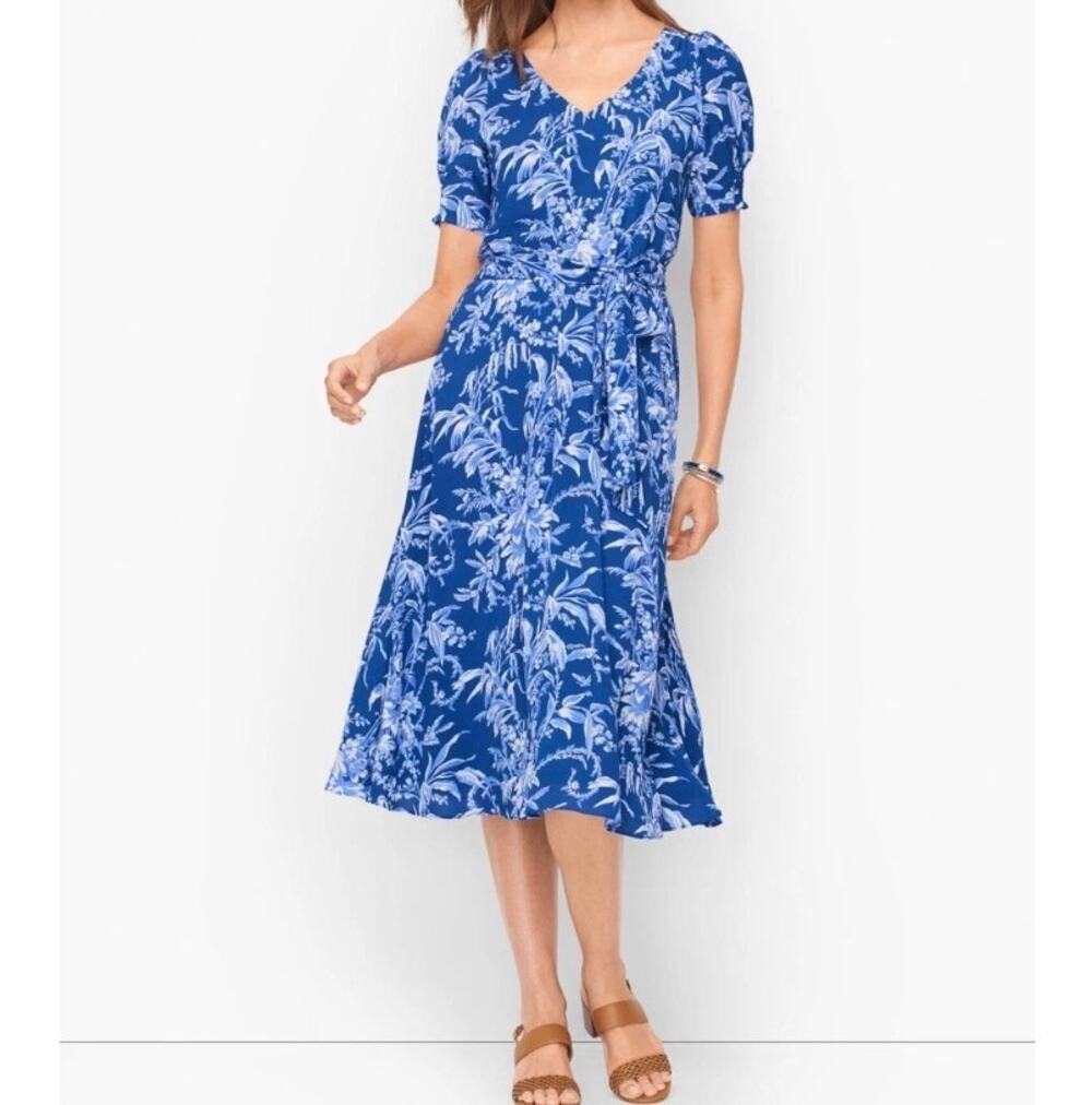 Talbots Etched Toile Belted Smocked Fit n Flair 2p